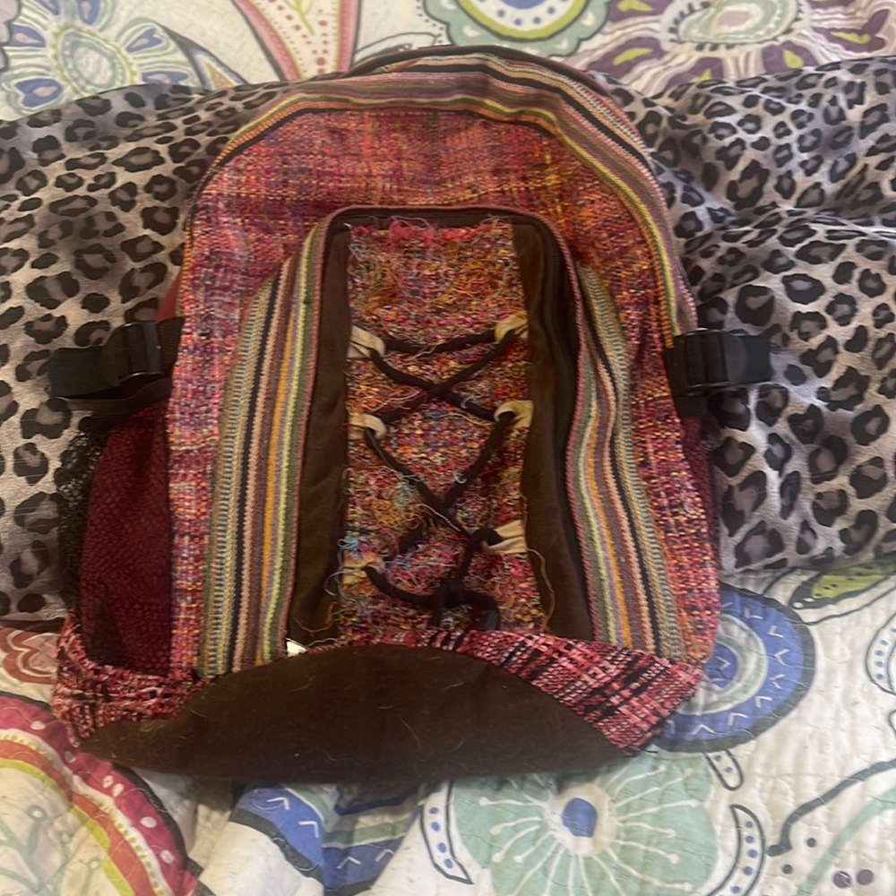 50% silk 50% cotton made in Nepal.  Nepal home and grown. A useful tidy piece.